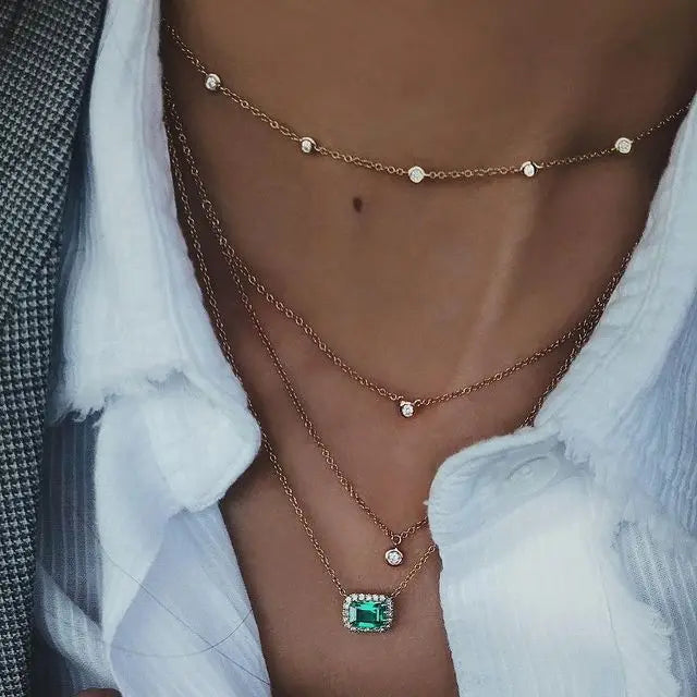 Kullattu kristallitähti riipus kaulakoru naisille, saatavana paljon eri variaatioita