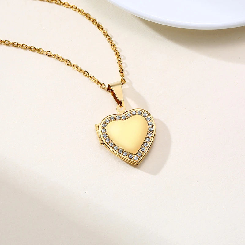 VNOX Heart Locket Necklace with Picture and Name for Women