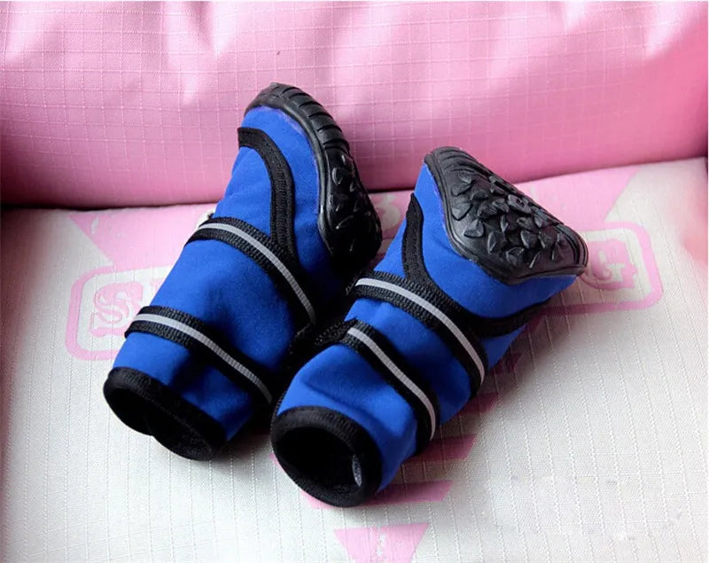Waterproof dog shoes, four-season boots with reflectors, all sizes