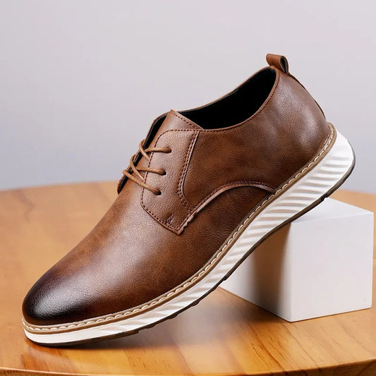Miesten Business Casual Nahkakengät - Retro Brittiläinen Tyyli Paksupohjaiset Loaferit
