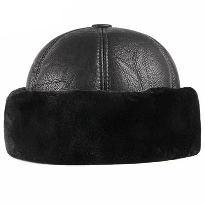 Men's leather and fur hat with fleece lining