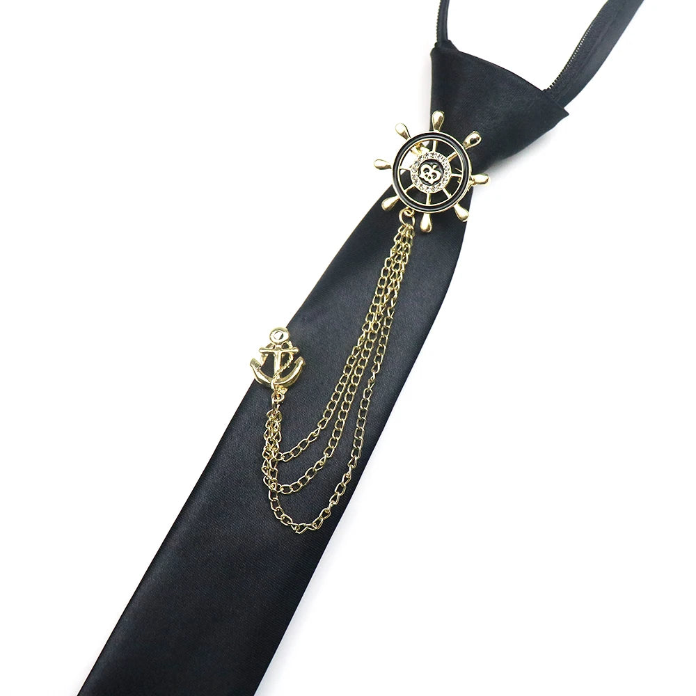 Luksus solmio kukkarintaneulalla