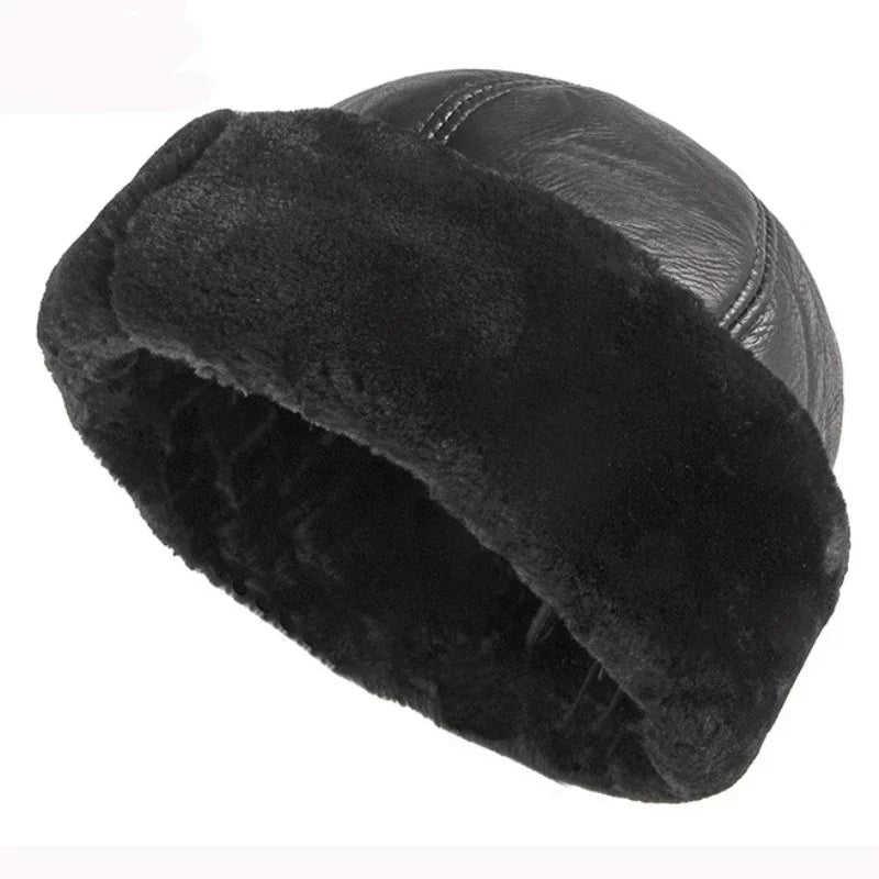 Men's leather and fur hat with fleece lining