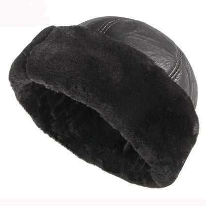 Men's leather and fur hat with fleece lining