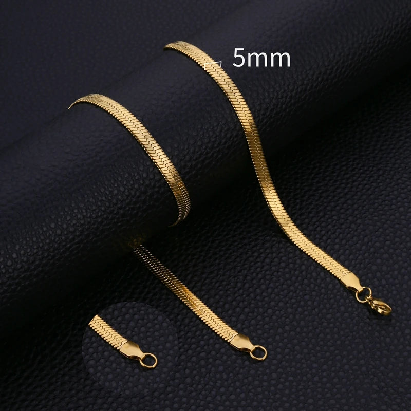 HIYEE Snake chain necklace, unisex design, available in different variations