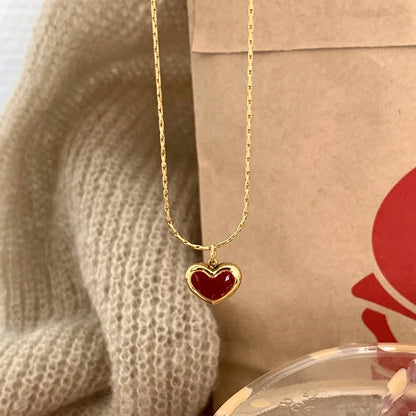 Heart pendant necklace for women
