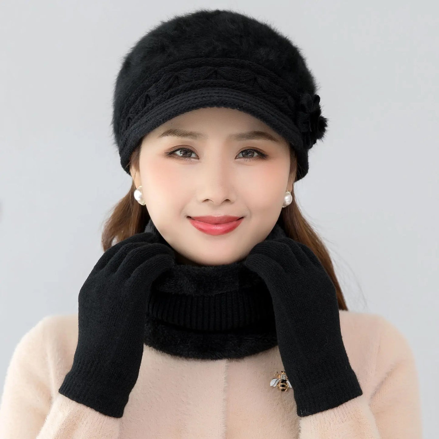 Women's winter hat and scarf set, fur-lined floral knitted hat