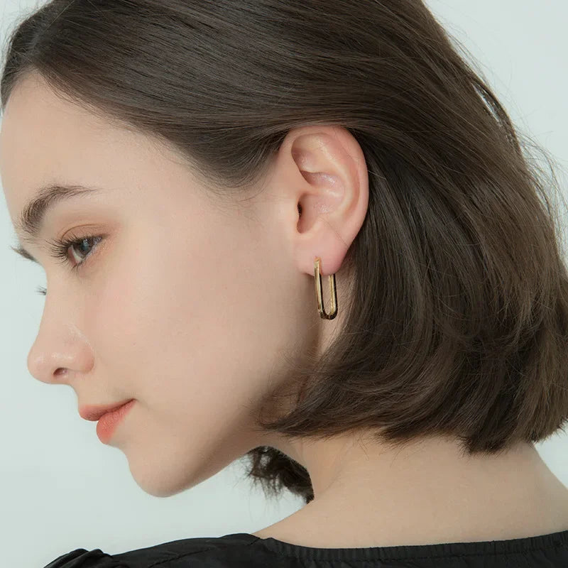 925 Sterling hopeaa, neliön muotoiset korvakorut