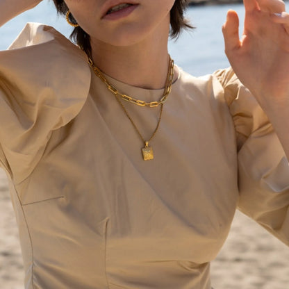 Heart-flower gold-plated album pendant, keepsake, different variations