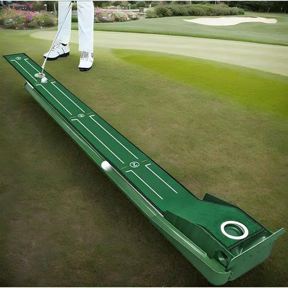 Golf putting practice mat, with guide lines and automatic ball return