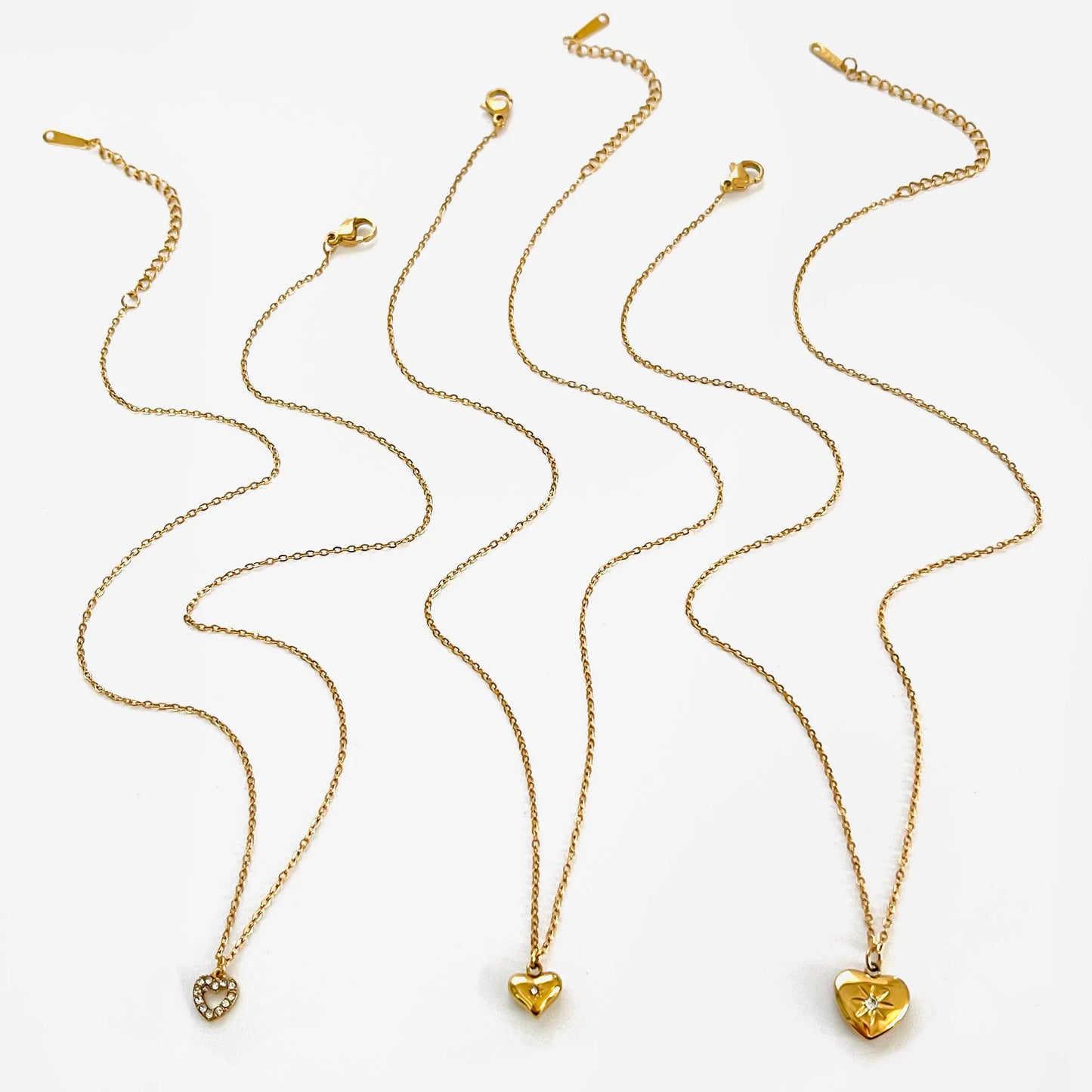 18K kullattu sydänriipus kaulakoru naisille, eri variaatioita