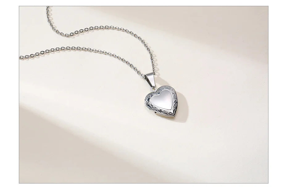 VNOX Heart Locket Necklace with Picture and Name for Women
