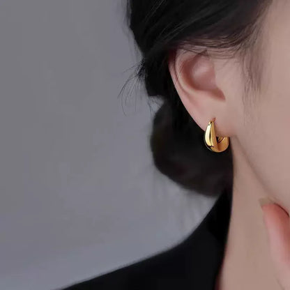 925 Hopea rengas korvakorut, trendikäs chunky-tyyli