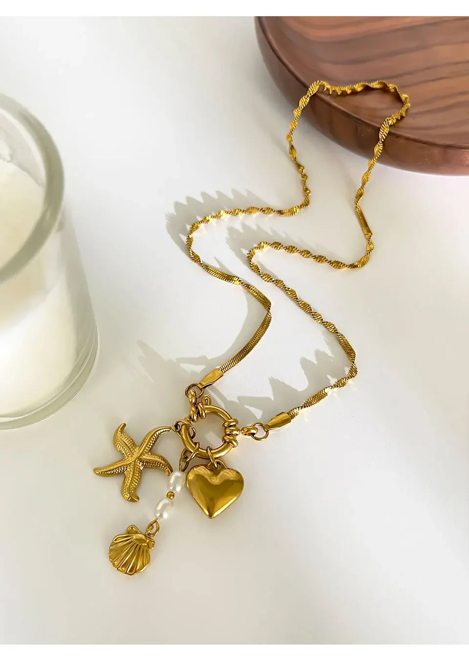 Starfish necklace with flat snake chain for women