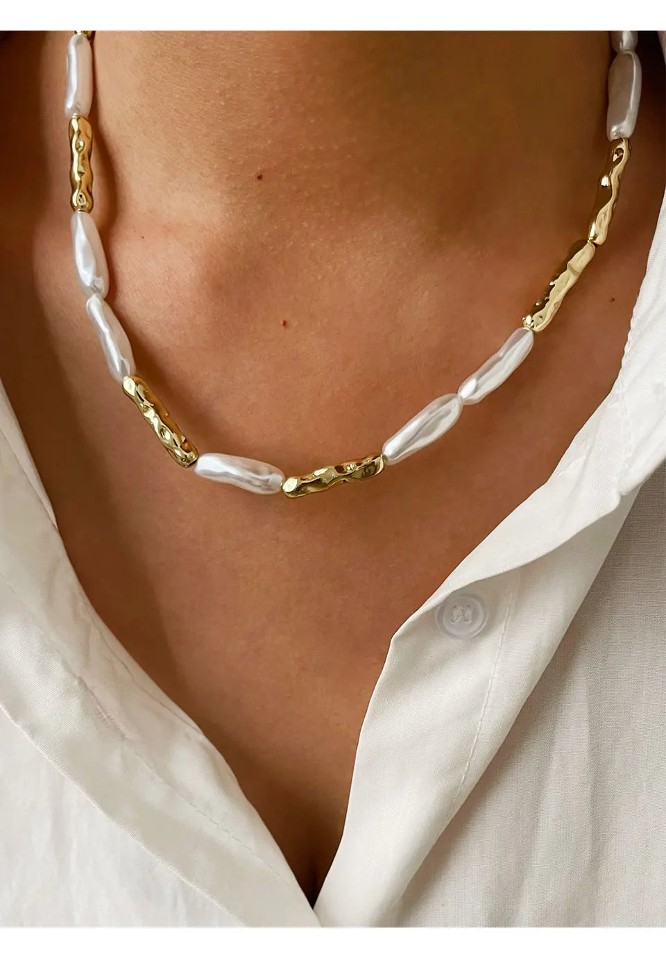 Barokki-helminen kaulakoru naisille