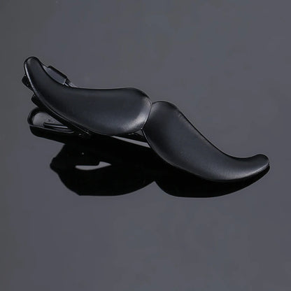 Men's tie pin, airplane, ship, machine gun, guitar, various designs