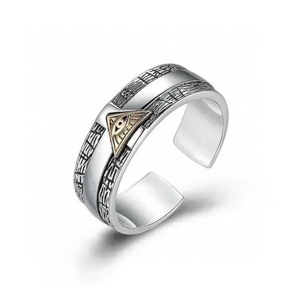 Hopean sävyinen sormus, itämaista mystiikkaa ja modernia tyyliä