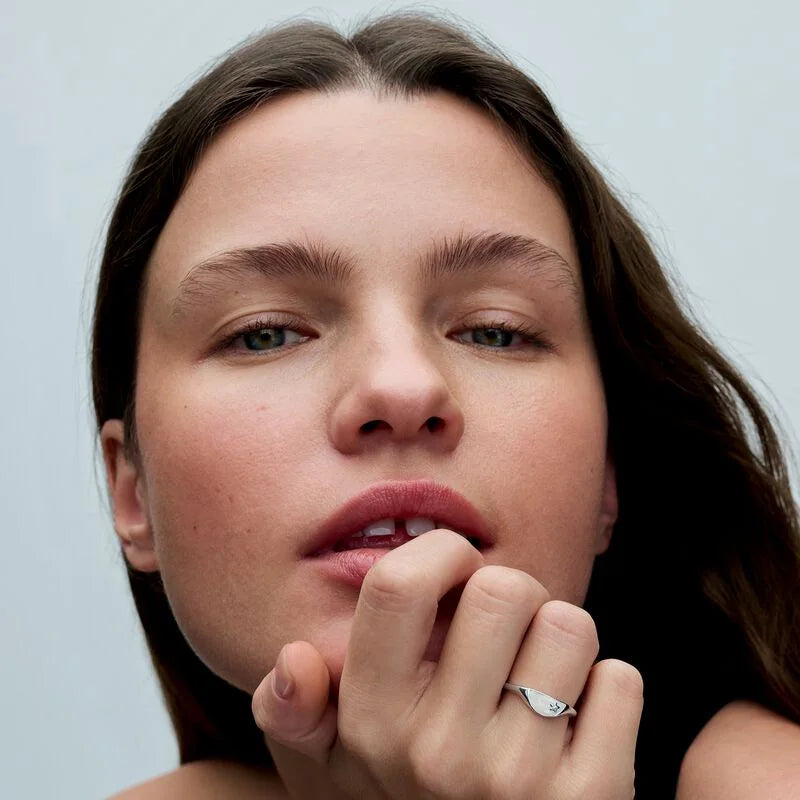 925 Hopeinen tähdenlento sormus, säädettävä, saatavana eri variaatioita