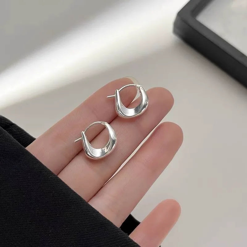 925 Hopea rengas korvakorut, trendikäs chunky-tyyli