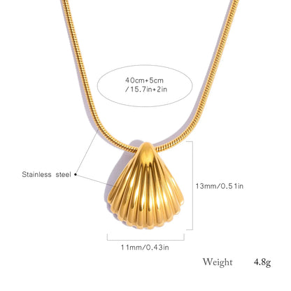 Seashell pendant necklace for women