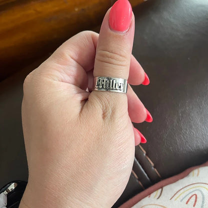 Goottilainen sormus miehille