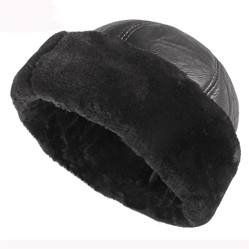 Men's leather and fur hat with fleece lining
