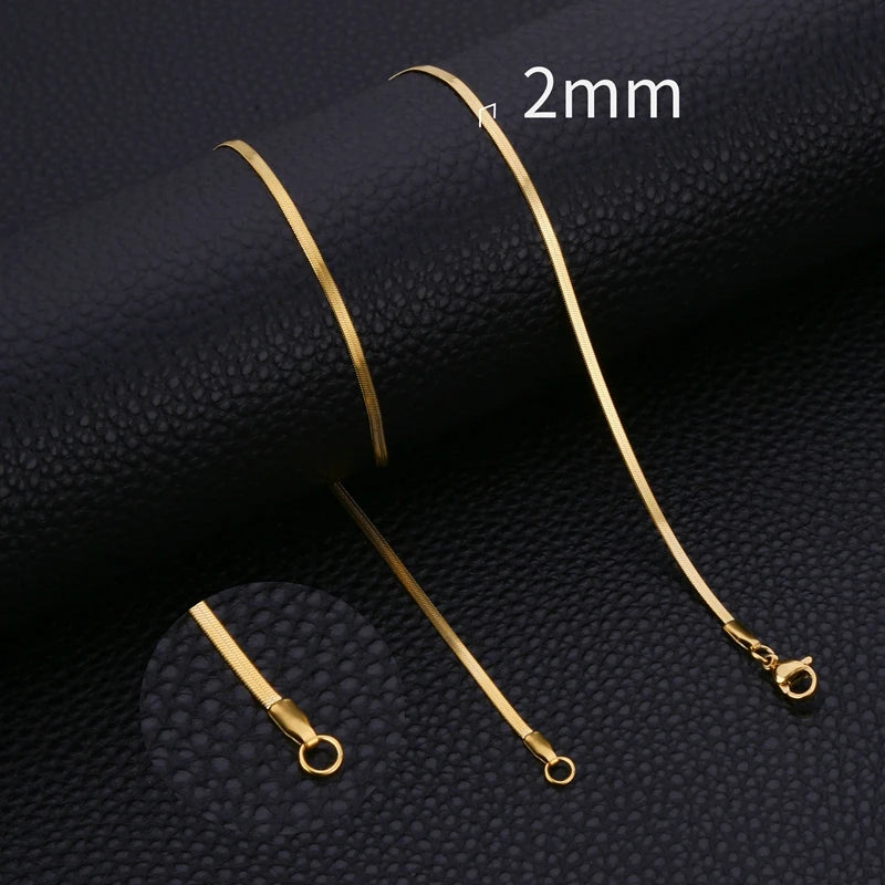 HIYEE Snake chain necklace, unisex design, available in different variations