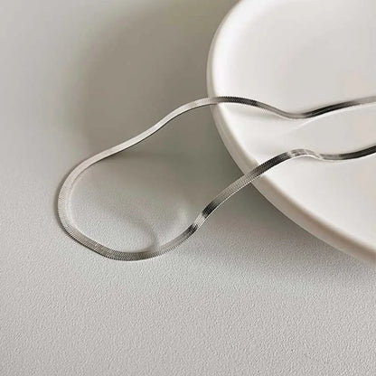 HIYEE Snake chain necklace, unisex design, available in different variations