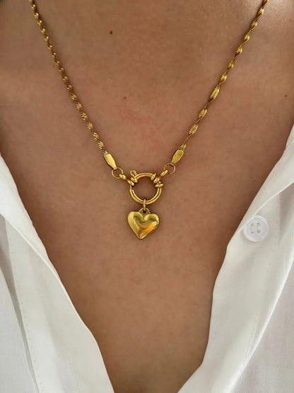 Starfish necklace with flat snake chain for women