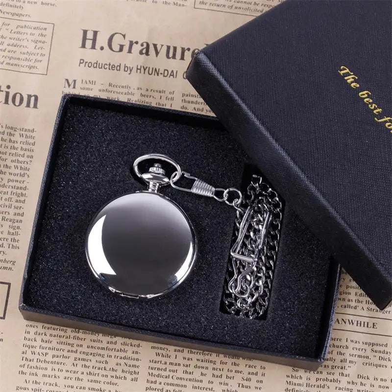 Luksus kvartsi-mekanismi taskukello lahjarasiassa, saatavana eri variaatioita