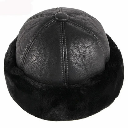 Men's leather and fur hat with fleece lining