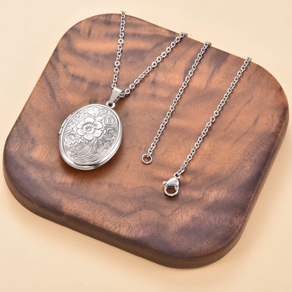 Nostalgic Photo Locket Necklace for Women
