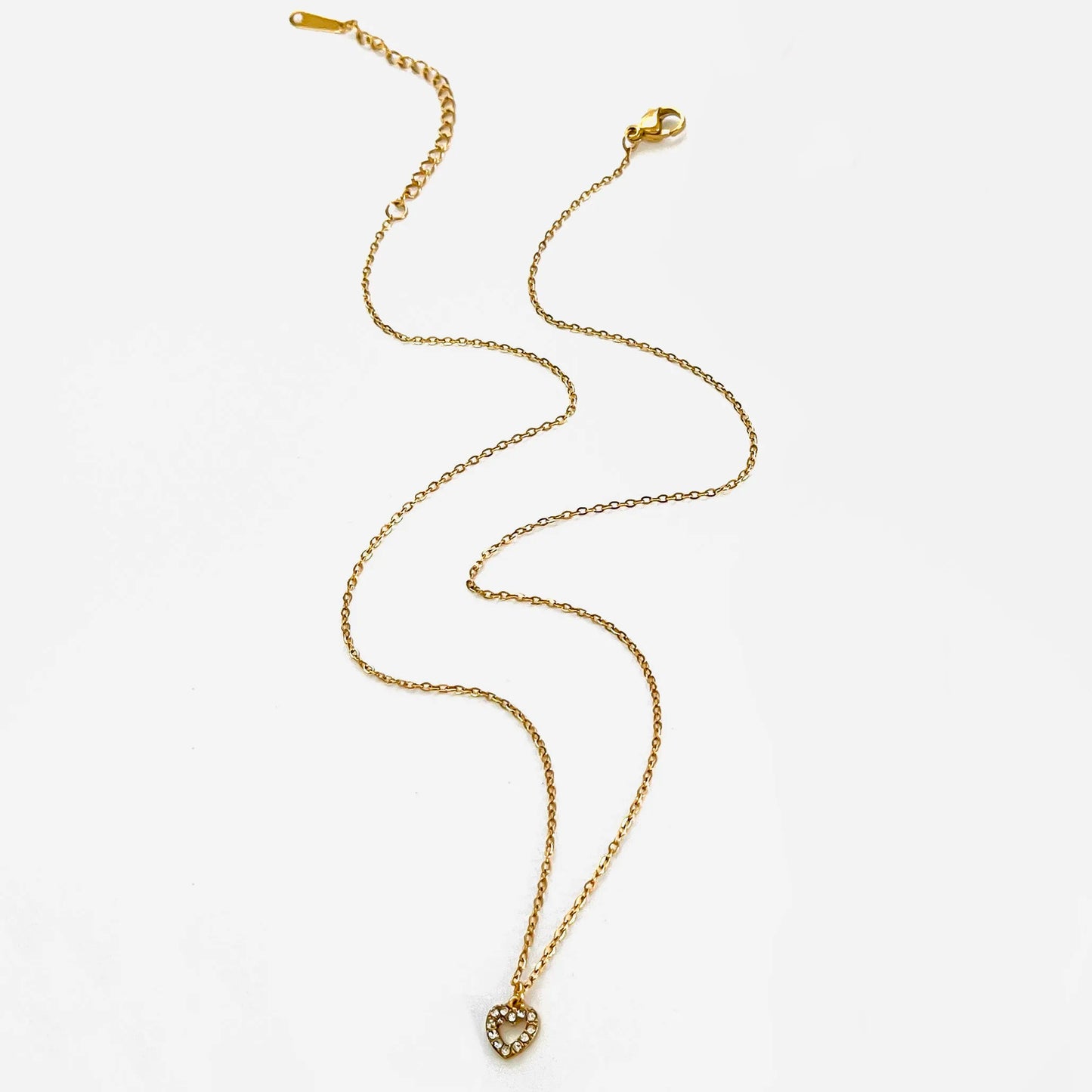 18K kullattu sydänriipus kaulakoru naisille, eri variaatioita