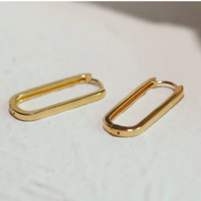 925 Sterling hopeaa, neliön muotoiset korvakorut