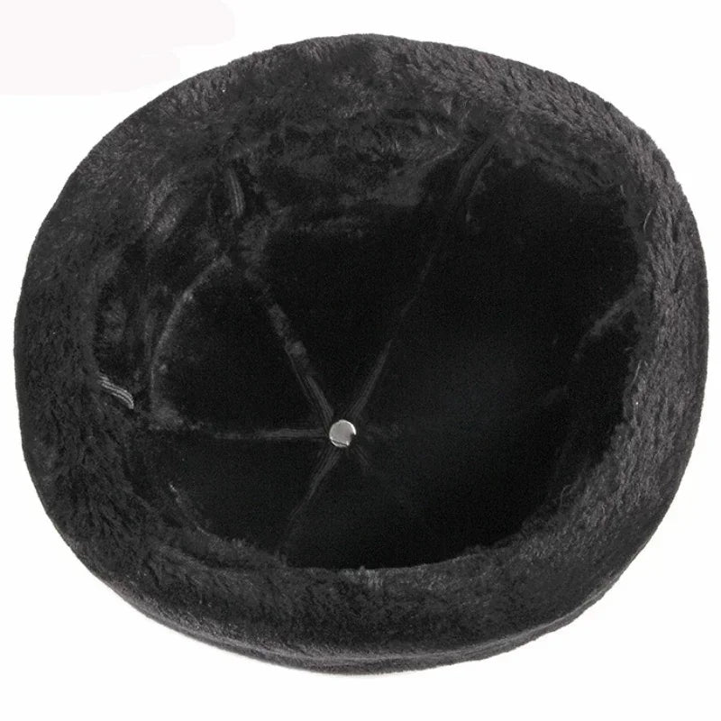 Men's leather and fur hat with fleece lining