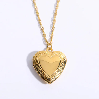 Heart-flower gold-plated album pendant, keepsake, different variations