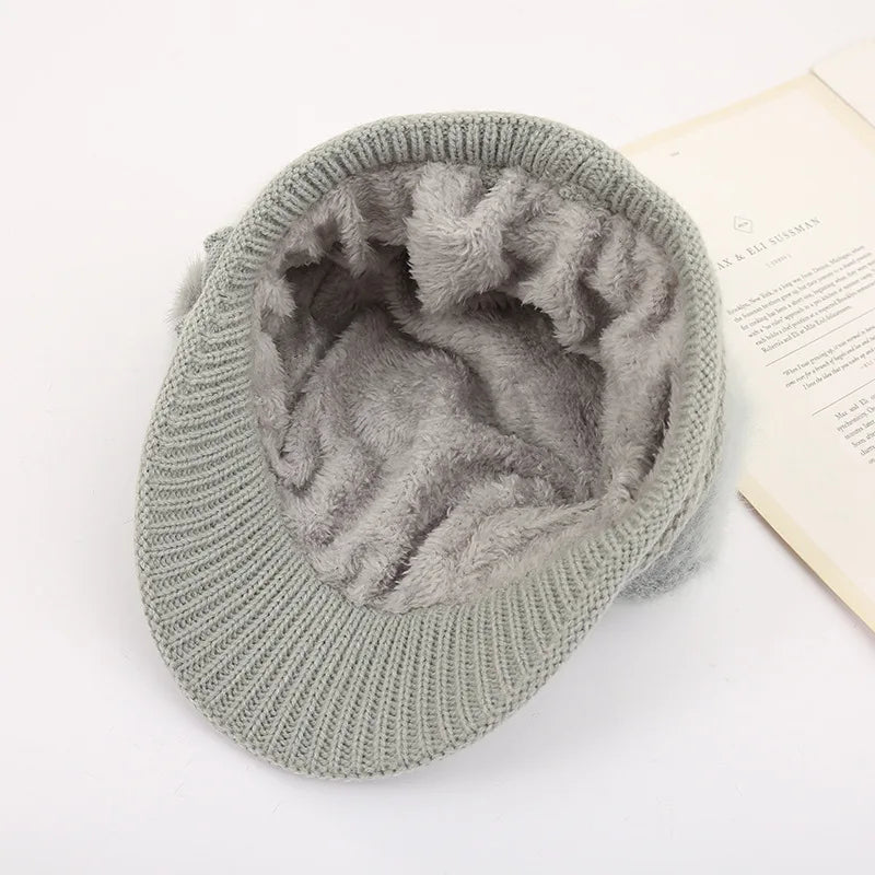 Women's winter hat and scarf set, fur-lined floral knitted hat