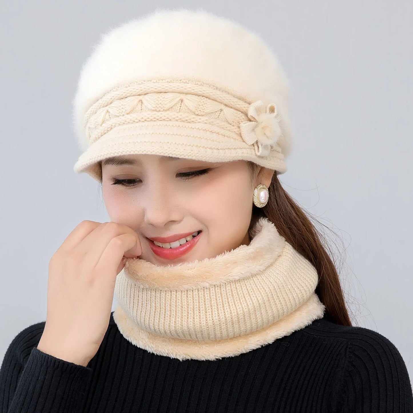 Women's winter hat and scarf set, fur-lined floral knitted hat