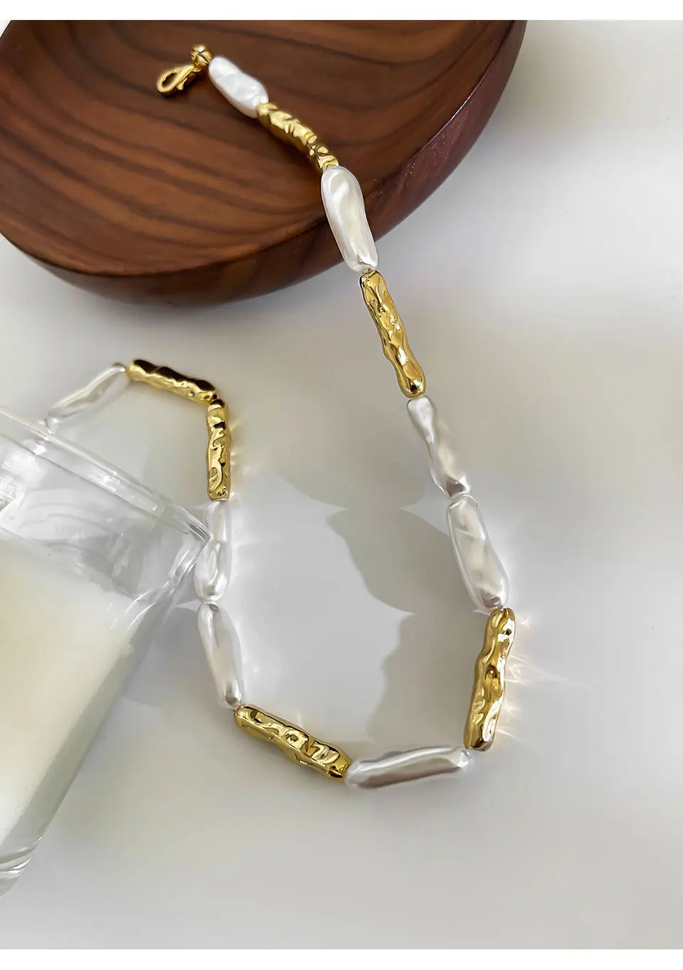 Barokki-helminen kaulakoru naisille