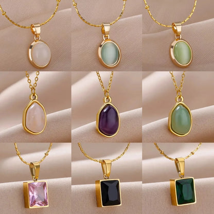 Trendy opal stone pendant necklace, available in different variants