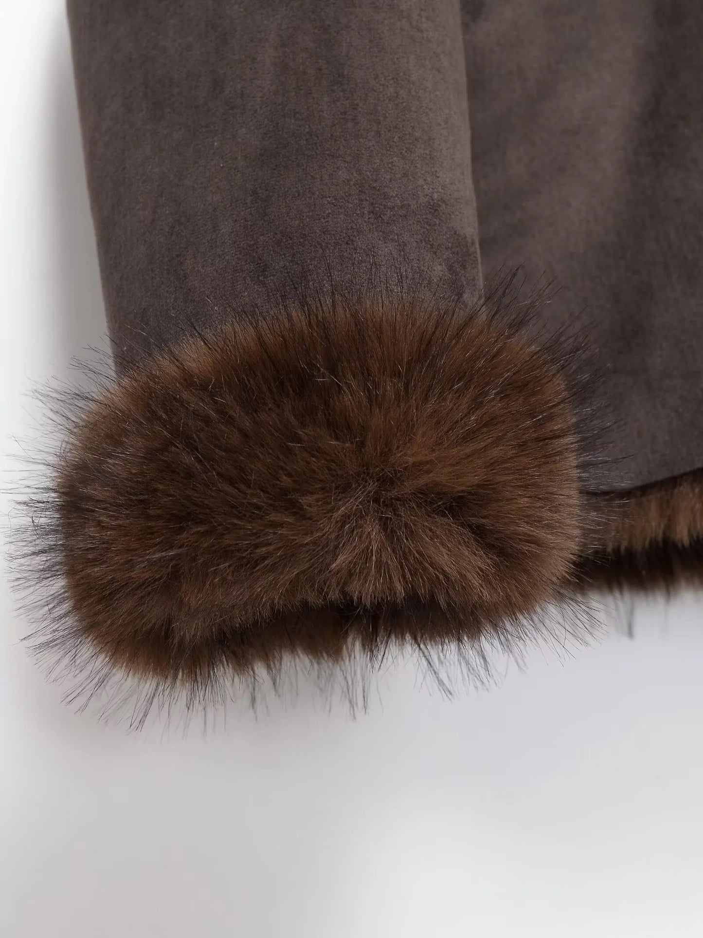 Kääntöpuolinen Tekoturkistakki - Casual Nappi-takki Naisille Syksy 2025