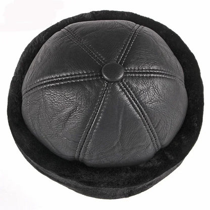 Men's leather and fur hat with fleece lining