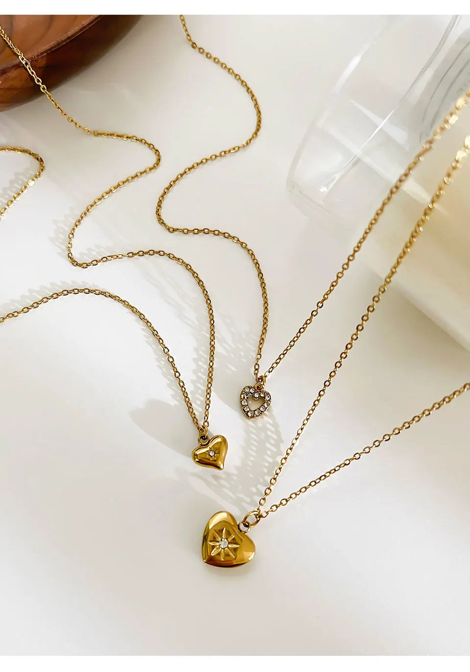 18K kullattu sydänriipus kaulakoru naisille, eri variaatioita