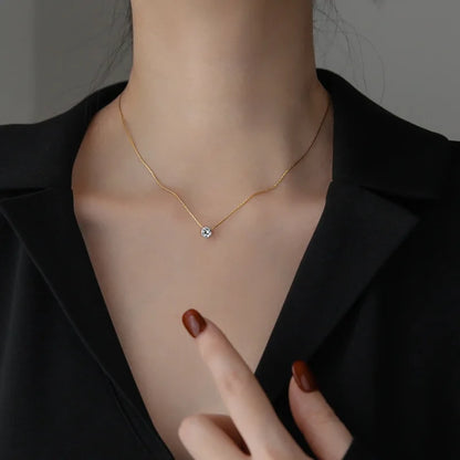 Minimalist Solitaire Zirconia Pendant Necklace