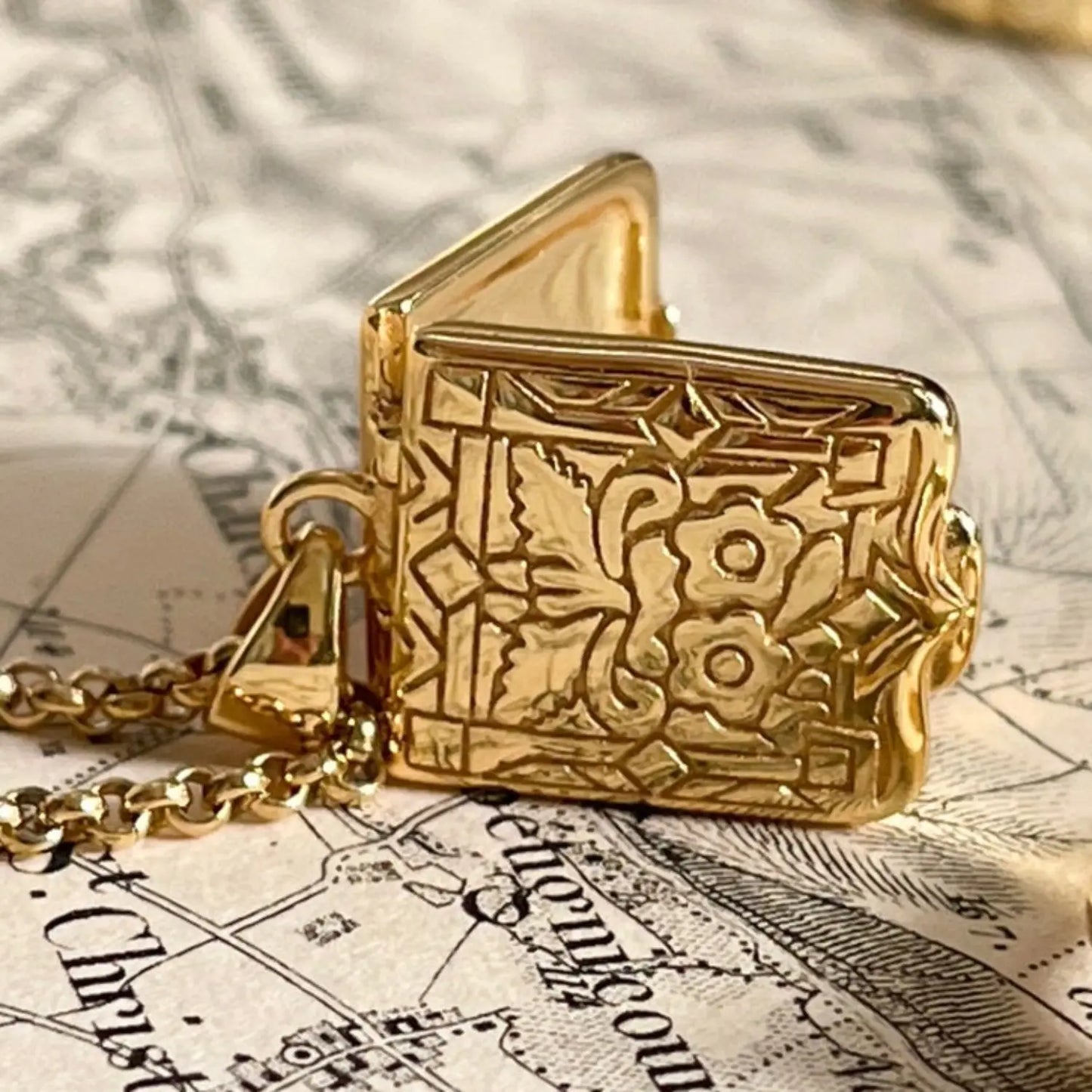 Heart-flower gold-plated album pendant, keepsake, different variations