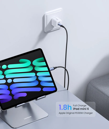 UGREEN 240W USB-C Latauskaapeli – Ultra-nopea PD 3.1 Pikalataus 5A – MacBook, iPad, Xiaomi