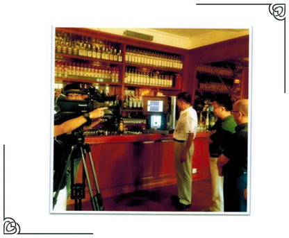 Smart cocktail machine, automatic bartender robot for restaurants and bars