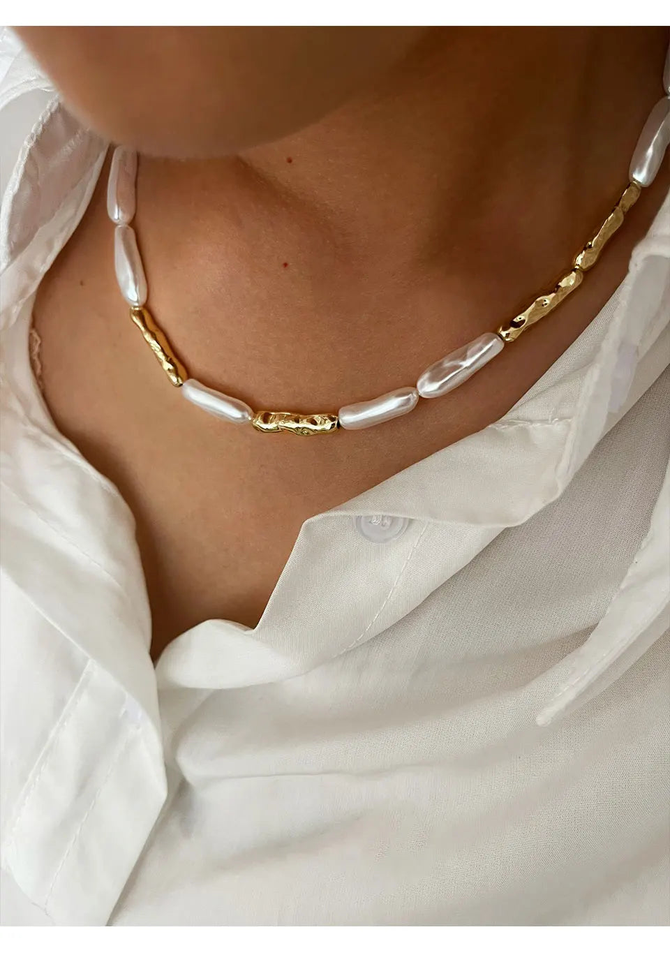 Barokki-helminen kaulakoru naisille