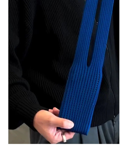 Neulottu Puhelinlaukku – Trendikäs Crossbody-minilaukku Olkahihnalla