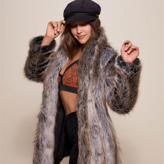 Women's fashion fur coat, warm faux fur
